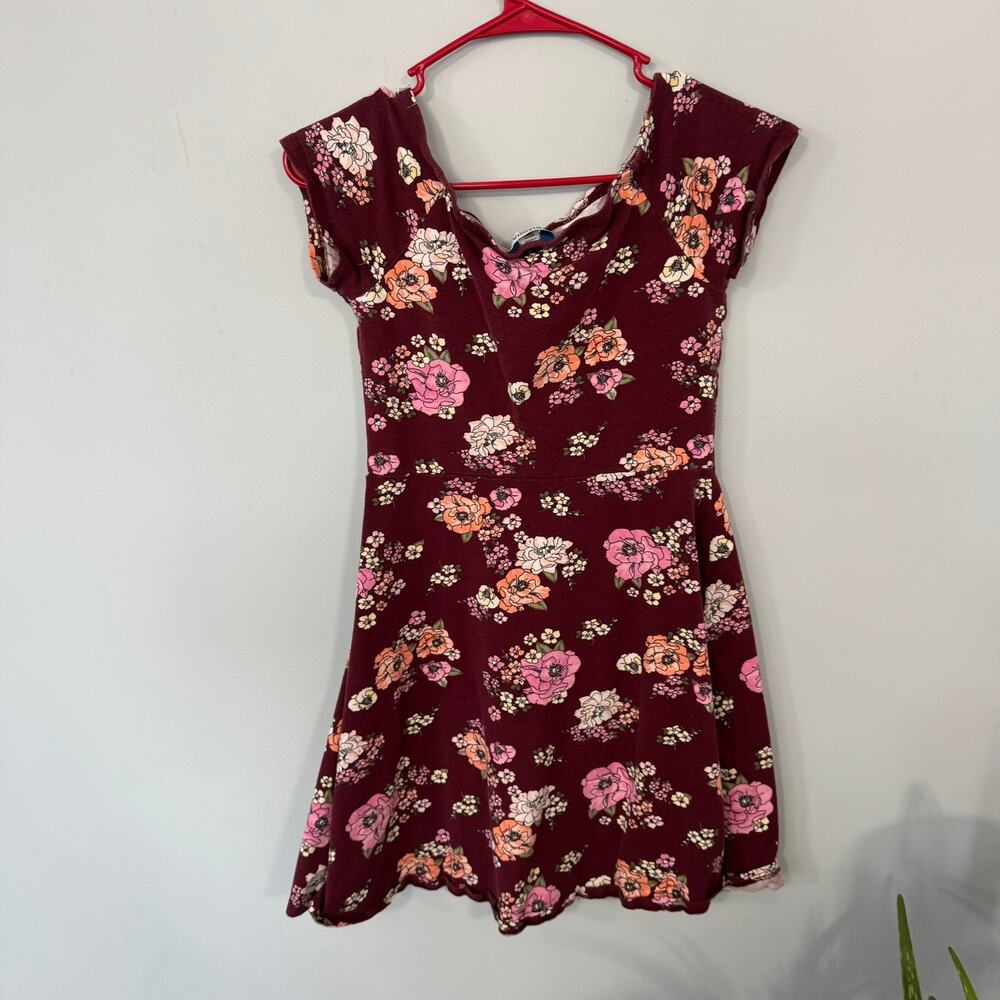 Arizona Jean Co. Dark Red Floral Mini Dress Size Medium Very Short Sleeves - Picture 4 of 4
